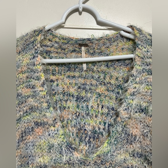 Free People gelato oversized‎ Cozy Multicolor Fuzzy Sweater small oversized fit - Picture 5 of 6